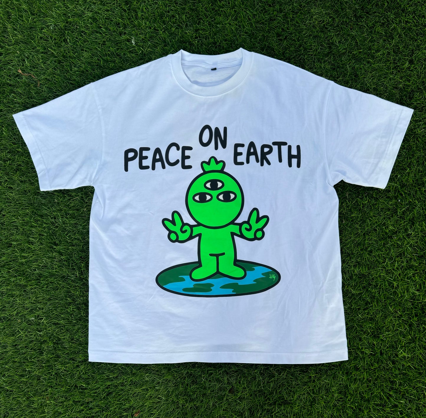 PEACE ON EARTH TEE